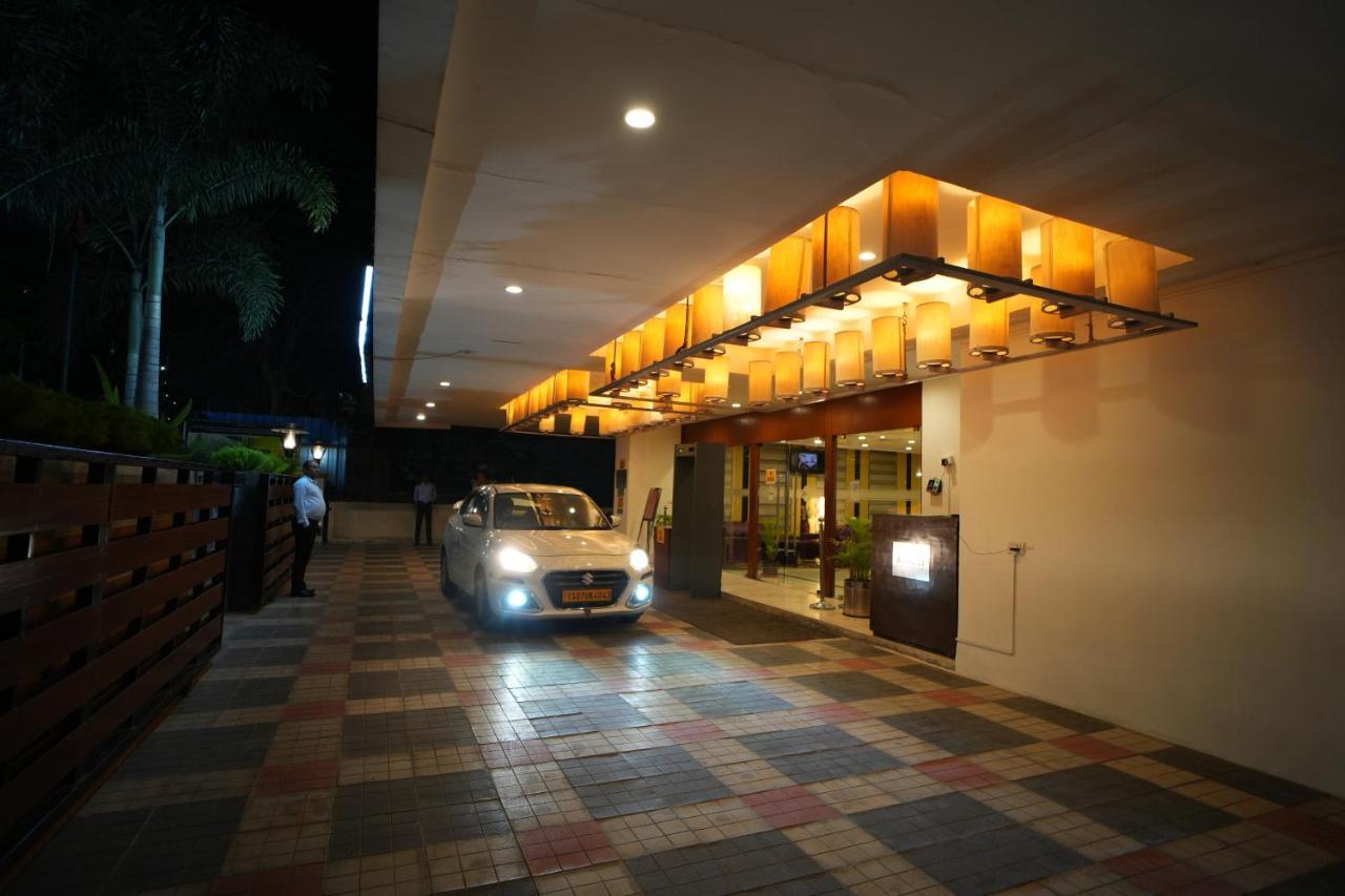 The Altruist Business Hotel Hitech Hyderabad Exterior photo